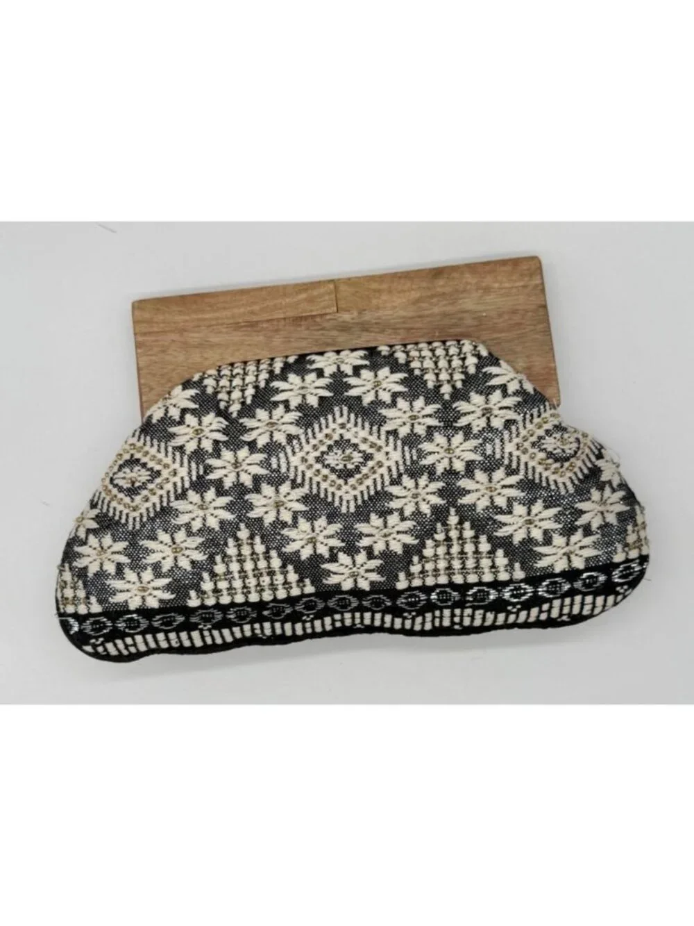 Chloe & Lex Black Floral Clutch with Wooden Handle